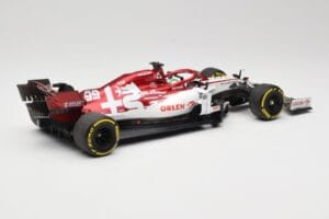 Alfa Romeo Racing C39 #99 A. Giovinazzi Austrian GP 2020 Minichamps 1:18 110200199 Metal — zdjęcie 2 z 6