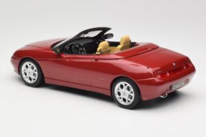 Alfa Romeo Spider 916 Proteo Red Metallic Norev 1:18 187854 Metal — zdjęcie 5 z 6