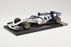 AlphaTauri Honda AT01 #26 D. Kvyat Italian GP 2020 Minichamps 1:18 117200826 Metal — zdjęcie 2 z 6