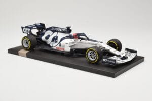 AlphaTauri Honda AT01 #26 D. Kvyat Italian GP 2020 Minichamps 1:18 117200826 Metal — zdjęcie 4 z 6