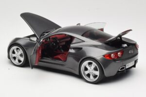Artega GT Grey Metallic Revell 1:18 09024 Metal — zdjęcie 5 z 8