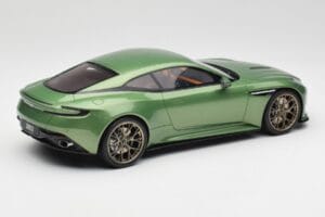 Aston Martin DB12 Zielony GT Spirit 1:18 GT466 Żywica — zdjęcie 2 z 5
