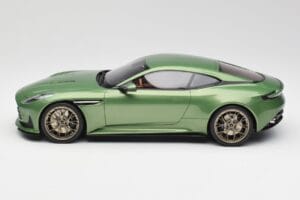 Aston Martin DB12 Zielony GT Spirit 1:18 GT466 Żywica — zdjęcie 3 z 5