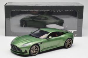 Aston Martin DB12 Zielony GT Spirit 1:18 GT466 Żywica — zdjęcie 5 z 5
