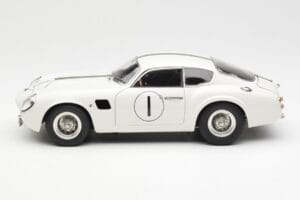Aston Martin DB4 GT Zagato #1 24 Hours of Le Mans 1961 CMC 1:18 M-139 Metal — zdjęcie 3 z 6