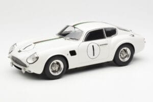 Aston Martin DB4 GT Zagato #1 24 Hours of Le Mans 1961 CMC 1:18 M-139 Metal