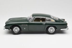 Aston Martin DB5 RHD Zielony AUTOart 1:18 70024 Metal — zdjęcie 4 z 8