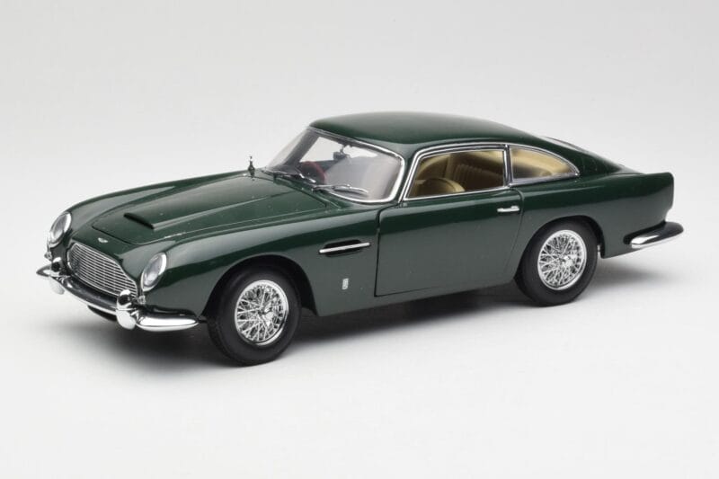 Aston Martin DB5 RHD Zielony AUTOart 1:18 70024 Metal