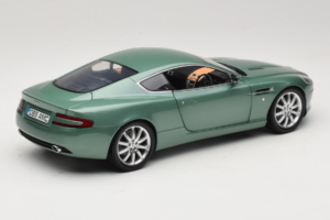 Aston Martin DB9 Zielony Minichamps 1:18 150137322 Metal — zdjęcie 3 z 8