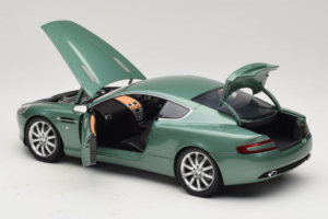 Aston Martin DB9 Zielony Minichamps 1:18 150137322 Metal — zdjęcie 5 z 8