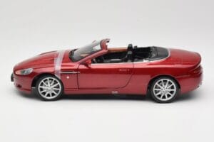 Aston Martin DB9 Volante Czerwony Solido 1:18 8163 Metal — zdjęcie 4 z 8