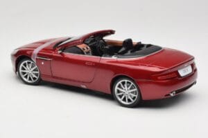 Aston Martin DB9 Volante Czerwony Solido 1:18 8163 Metal — zdjęcie 7 z 8