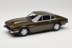 Aston Martin DBS Olive Zielony CMR 1:18 CMR003 Metal