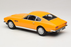 Aston Martin DBS Żółty GT Spirit 1:18 GT079 Żywica — zdjęcie 5 z 6
