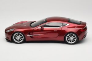 Aston Martin One-77 Diavolo Red AUTOart 1:18 70245 Metal — zdjęcie 4 z 8