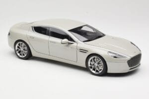 Aston Martin Rapide S Silver Fox AUTOart 1:18 70258 Metal — zdjęcie 6 z 8