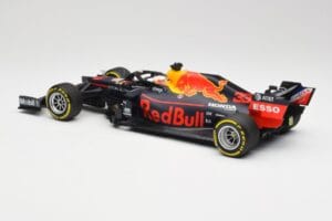 Aston Martin Red Bull Racing RB15 #33 M. Verstappen Winner Brazil GP 2019 Minichamps 1:18 110191933 Metal — zdjęcie 5 z 6