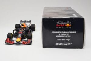 Aston Martin Red Bull Racing RB15 #33 M. Verstappen Winner Brazil GP 2019 Minichamps 1:18 110191933 Metal — zdjęcie 6 z 6