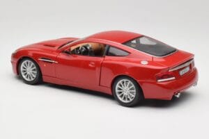 Aston Martin V12 Vanquish Czerwony Bburago 1:18 34063 Metal — zdjęcie 7 z 8
