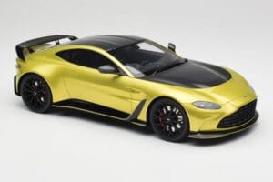 Aston Martin V12 Vantage Final Edition Cosmopolitan Yellow TopSpeed 1:18 TS0453 Metal — zdjęcie 4 z 6