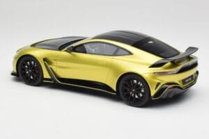 Aston Martin V12 Vantage Final Edition Cosmopolitan Yellow TopSpeed 1:18 TS0453 Metal — zdjęcie 5 z 6