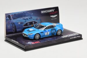 Aston Martin V12 Vantage #7 U. Bez / Porritt / R. Meaden / Mathai 24 Hours Nurburgring 2009 Minichamps 1:43 437091307 Metal — zdjęcie 2 z 4