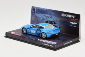 Aston Martin V12 Vantage #7 U. Bez / Porritt / R. Meaden / Mathai 24 Hours Nurburgring 2009 Minichamps 1:43 437091307 Metal — zdjęcie 3 z 4
