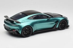 Aston Martin V12 Vantage Racing Green GT Spirit 1:18 GT922 Żywica — zdjęcie 2 z 6