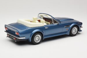 Aston Martin V8 Volante Niebieski GT Spirit 1:18 GT128 Żywica — zdjęcie 2 z 6