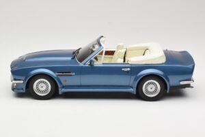 Aston Martin V8 Volante Niebieski GT Spirit 1:18 GT128 Żywica — zdjęcie 3 z 6
