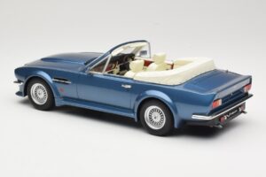 Aston Martin V8 Volante Niebieski GT Spirit 1:18 GT128 Żywica — zdjęcie 5 z 6