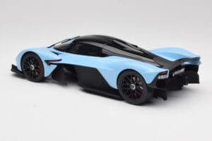Aston Martin Valkyrie Racing Niebieski GT Spirit 1:18 GT915 Żywica — zdjęcie 5 z 6