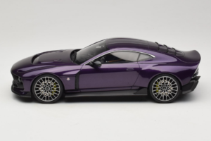 Aston Martin Valour Ciemnoniebieski GT Spirit 1:18 GT944 Żywica — zdjęcie 3 z 6
