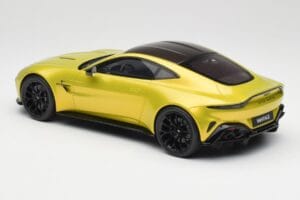 Aston Martin Vantage Cosmopolitan Yellow GT Spirit 1:18 GT514 Żywica — zdjęcie 5 z 6