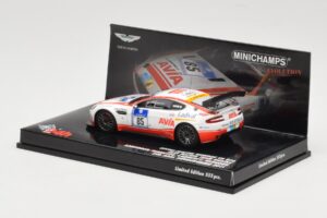 Aston Martin Vantage V8 GT4 #85 Avia Racing Team Louisoder / Niemeyer / Lamberty / Neuhorn 24 Hours Nurburgring 2011 Minicham — zdjęcie 3 z 4