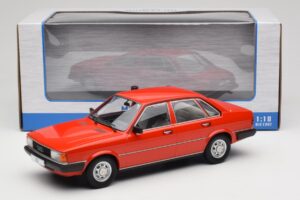 Audi 80 B2 GLS Czerwony MCG 1:18 MCG18526 Metal — zdjęcie 6 z 6