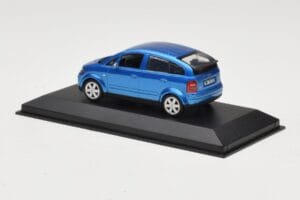 Audi A2 Light Blue Metallic Minichamps 1:43 AUDI007 Metal — zdjęcie 3 z 4
