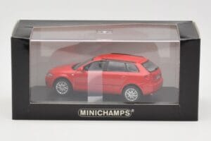 Audi A3 8P Sportback Czerwony Minichamps 1:43 5010403023 Metal — zdjęcie 4 z 4