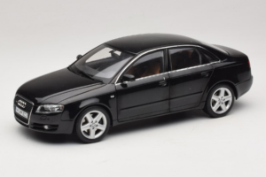 Audi A4 B6 3.2 Quattro Czarny Minichamps 1:18 5010404125 Metal