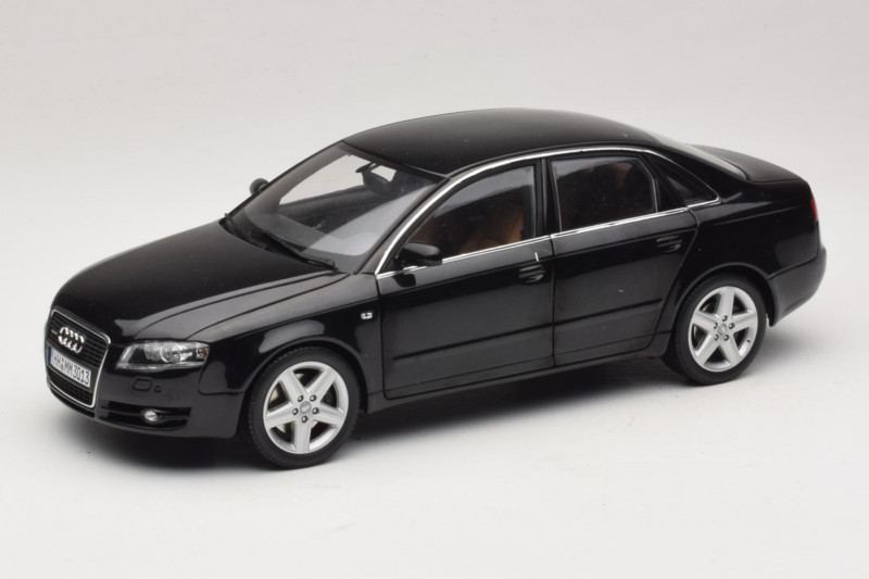 Audi A4 B6 3.2 Quattro Czarny Minichamps 1:18 5010404125 Metal