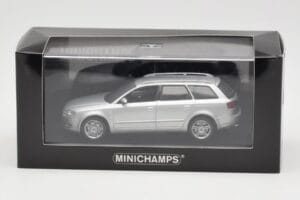 Audi A4 B7 Avant Srebrny Minichamps 1:43 AUDI009 Metal — zdjęcie 4 z 4