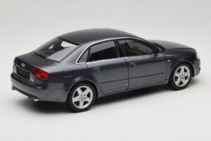 Audi A4 B7 Szary Metalik Minichamps 1:18 100014400 Metal — zdjęcie 3 z 8