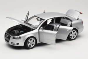 Audi A4 B7 Srebrny Minichamps 1:18 100014402 Metal — zdjęcie 2 z 8