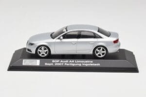 Audi A4 B8 3.2 Quattro Ice Srebrny Minichamps 1:43 5010704113 Metal
