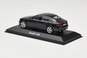 Audi A4 B8 3.2 Quattro Phantom Black Minichamps 1:43 5010704133 Metal — zdjęcie 3 z 4