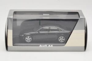 Audi A4 B8 3.2 Quattro Phantom Black Minichamps 1:43 5010704133 Metal — zdjęcie 4 z 4