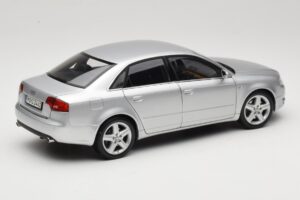 Audi A4 B8 3.2 Quattro Srebrny Minichamps 1:18 5010404115 Metal — zdjęcie 3 z 8
