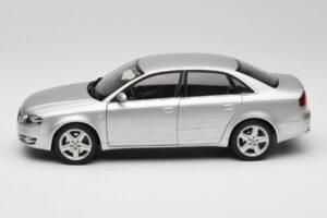 Audi A4 B8 3.2 Quattro Srebrny Minichamps 1:18 5010404115 Metal — zdjęcie 4 z 8
