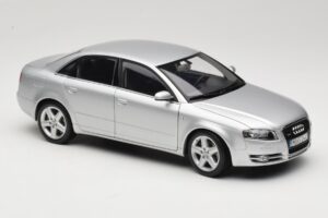 Audi A4 B8 3.2 Quattro Srebrny Minichamps 1:18 5010404115 Metal — zdjęcie 6 z 8