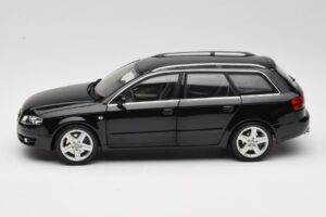 Audi A4 B8 Avant 3.2 Quattro Czarny Minichamps 1:18 5010404225 Metal — zdjęcie 4 z 8